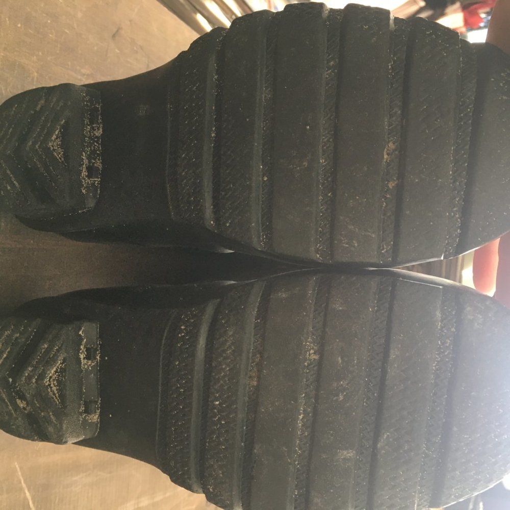 WORN Hunter Black Rubber Boots - Picture 8 of 14